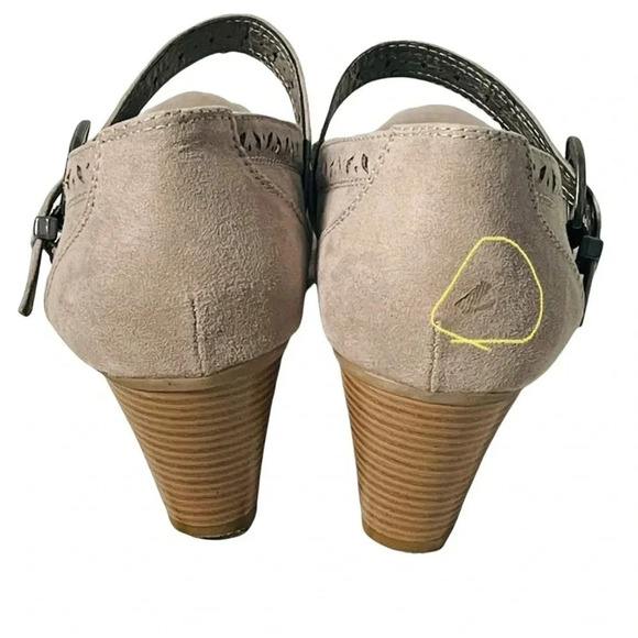 Michael Shannon Shelia Perforated Suede
Mary Jane Heels Gray 10 M - Picture 7 of 9